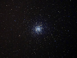 M 22 :: Sur Astronómico