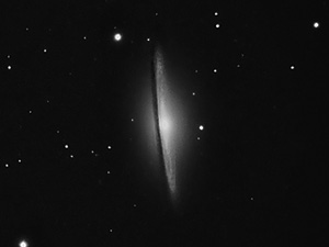 M 104 :: Sur Astron�mico